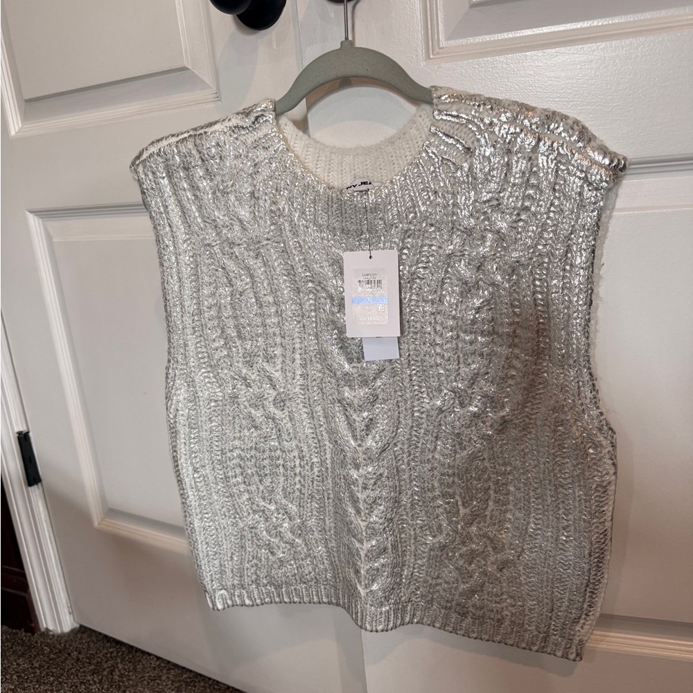 Elegant Silver Cable Knit Sweater Vest
